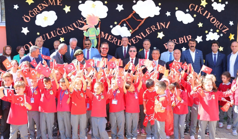 Bayburtta İlköğreti̇m Haftası Kutlandı