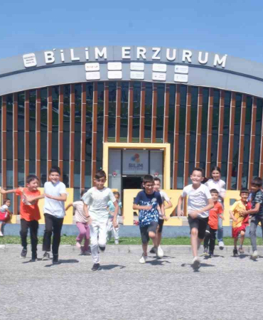Bi̇li̇m Erzurumda Çocuklar Mutlu Ve Umutlu
