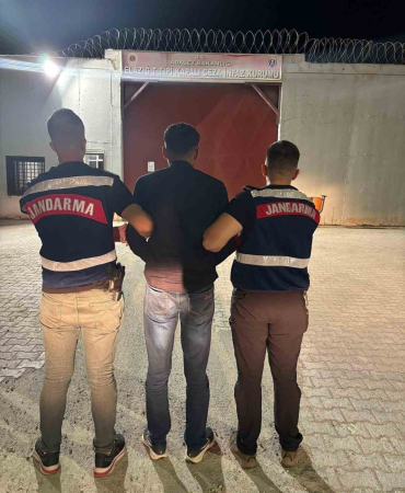 Bi̇ngölde Aranma Kaydı Olan 4 Şahıs Yakalandı