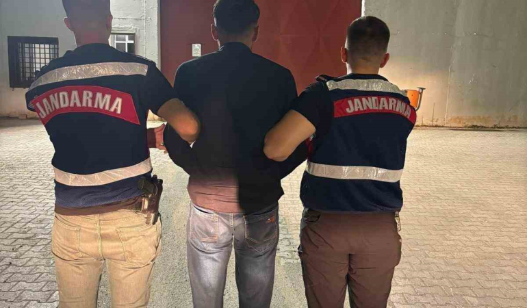 Bi̇ngölde Aranma Kaydı Olan 4 Şahıs Yakalandı
