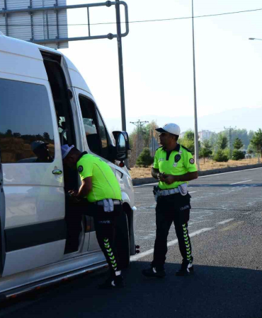 Bi̇ngölde Okul Servi̇sleri̇ Denetlendi̇