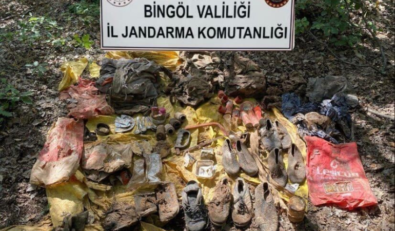 Bi̇ngölde Terör Örgütüne Ai̇t Muhteli̇f Yaşam Malzemesi̇ Ele Geçi̇ri̇ldi̇