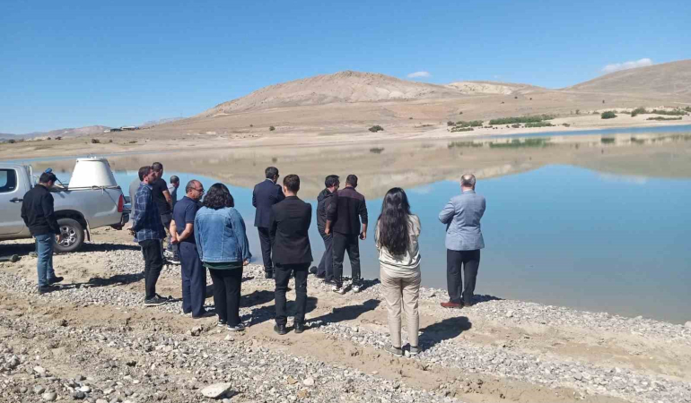 Çayırlıda Gölete Yavru Balık Bırakıldı