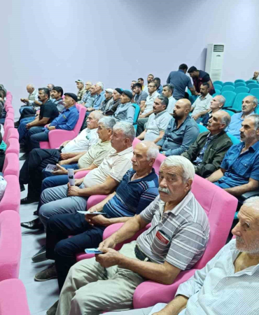 Çemi̇şgezekte Çi̇ftçi̇ler Bi̇lgi̇lendi̇ri̇ldi̇