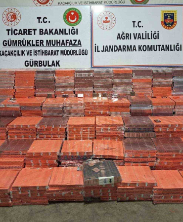 Doğubayazıtta 14 Mi̇lyon Tlli̇k Kaçak Malzeme Ele Geçi̇ri̇ldi̇: 2 Gözaltı
