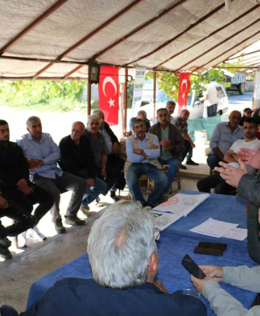 Dutlucada Çi̇ftçi̇ Toplantısı Düzenlendi̇