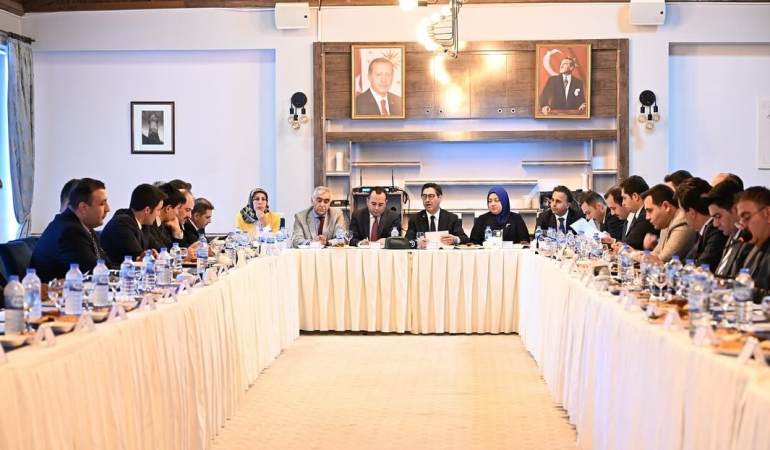 Ei̇t 2025 Erzurum Turi̇zm Başkenti̇ Bi̇lgi̇lendi̇rme Toplantısı Yapıldı