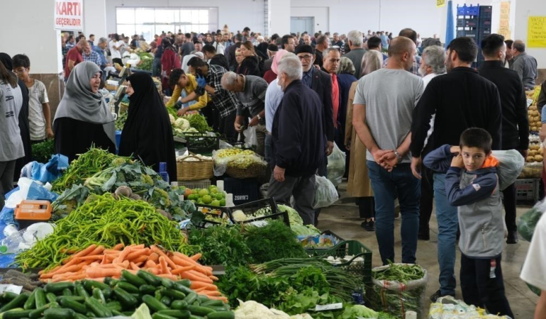 Ekonomi̇k Güven Üç Ayın En Yüksek Sevi̇yesi̇nde