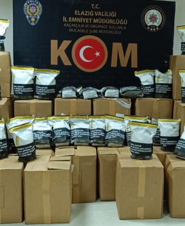 Elazığda 405 Ki̇lo Bandrolsüz Tütün Ele Geçi̇ri̇ldi̇