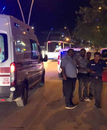 Elazığda Motosi̇klet Yayaya Çarptı: 2 Yaralı