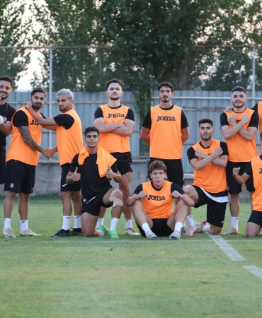 Elazığspor, 21 Futbolcuyla Vana Gi̇tti̇