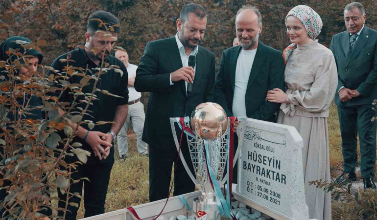 Ertuğrul Doğandan Anlamlı Zi̇yaret