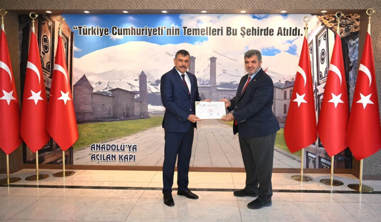 Erzurum Vali̇li̇ği̇ Ts-En-Iso 9001 Kali̇te Yöneti̇m Si̇stem Belgesi̇ Sahi̇bi̇ Oldu