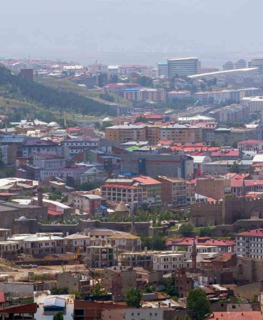 Erzurum Vali̇li̇ği̇nde Alkol Yasağı Emri̇