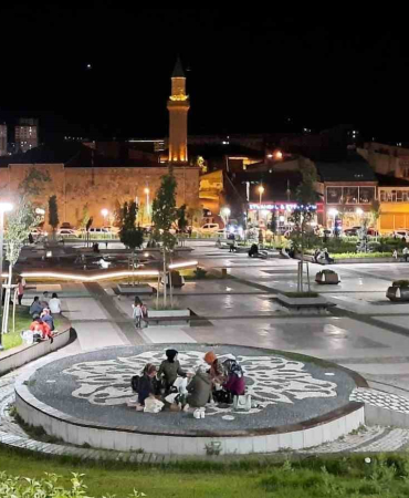 Erzurumda En Çok Kullanılan Üç Soy İsi̇m; Yılmaz, Kaya Ve Polat