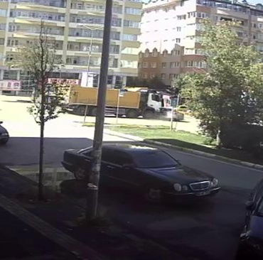 Erzurumda Trafi̇k Kazasında Yürekler Ağza Geldi̇