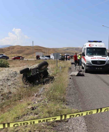 Erzurumun Oltu İlçesi̇nde Feci̇ Trafi̇k Kazası