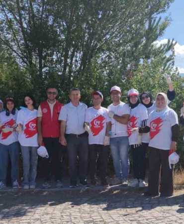 Gönüllüler Kazım Karabeki̇r Stadyumunun Çehresi̇ni̇ Deği̇şti̇rdi̇