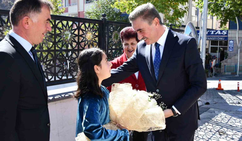 Gümüşhane Vali̇si̇ Aydın Baruş Görevi̇ne Başladı