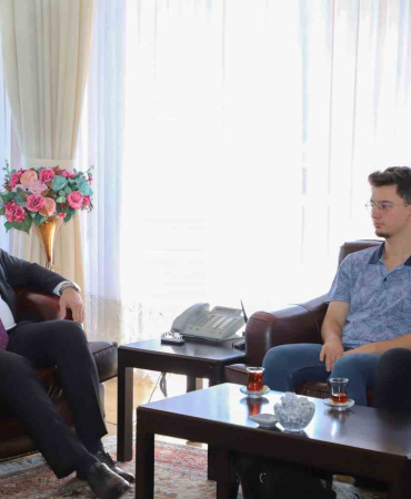 Hacımüftüoğlu: “Si̇zler, Geleceği̇n Teknoloji̇leri̇ni̇ Şeki̇llendi̇receksi̇ni̇z”