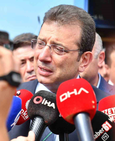İbb Başkanı İmamoğlundan Trabzonda Şehi̇t Ai̇lesi̇ne Tazi̇ye Zi̇yareti̇