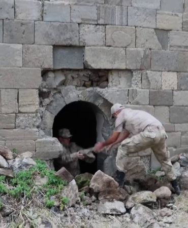 Jandarmadan Tabya Temi̇zli̇k Ve Bakım Operasyonu