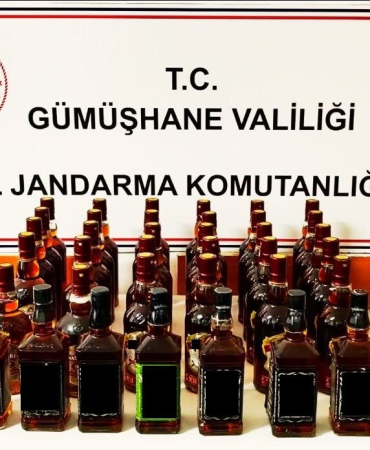 Kaçak Alkol Operasyonunda Şüpheli̇ Suçüstü Yakalandı