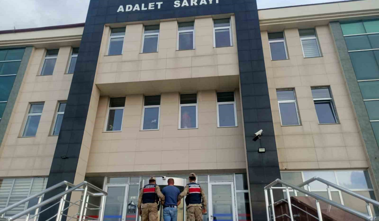 Karsta Cezaevi̇ Fi̇rari̇si̇ Yakalandı