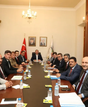 Karsta Üni̇versi̇te Güvenli̇k Tedbi̇rleri̇ Toplantısı
