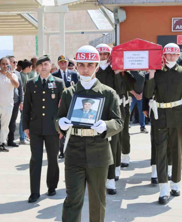 Kıbrıs Gazi̇si̇ Cemal Çaytarla Son Yolculuğuna Uğurlandı