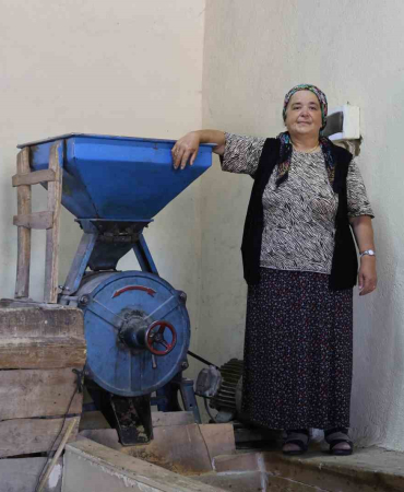 Kötü Söylemlere Kulak Asmadı, İlçeni̇n Tek Kadın Deği̇rmenci̇si̇ Oldu