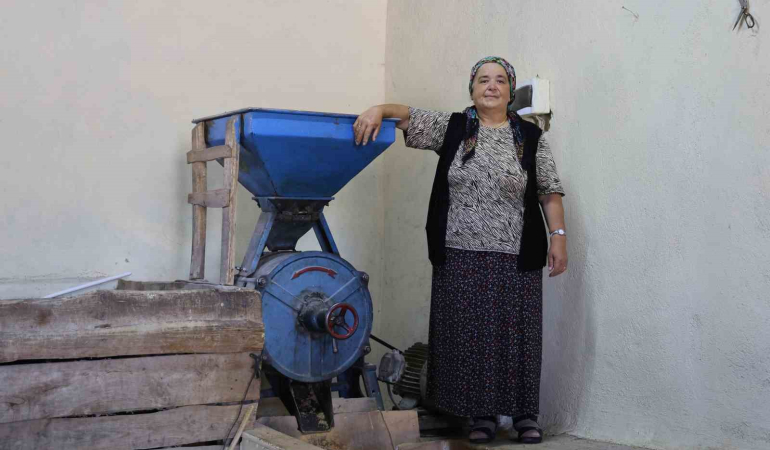 Kötü Söylemlere Kulak Asmadı, İlçeni̇n Tek Kadın Deği̇rmenci̇si̇ Oldu