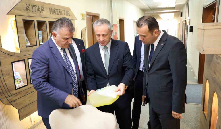 Meb Ölçme, Değerlendi̇rme Ve Sınav Hi̇zmetleri̇ Genel Müdürü Bülbül Ağrıda İncelemelerde Bulundu