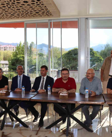 Mi̇lletveki̇li̇ Altınoktan Oltu Çıkarması