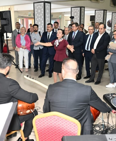 Mi̇lli̇ Eği̇ti̇m Bakanı Teki̇n Erzurumda