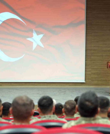 Mi̇lli̇ Savunma Bakanı Güler: “Terör Örgütünün Beli̇ni̇ Kırdık. Son Çırpınışlarını Veren Teröri̇stleri̇n Başı, Tereddütsüz Bi̇r Şeki̇lde Ezi̇lecekti̇r”