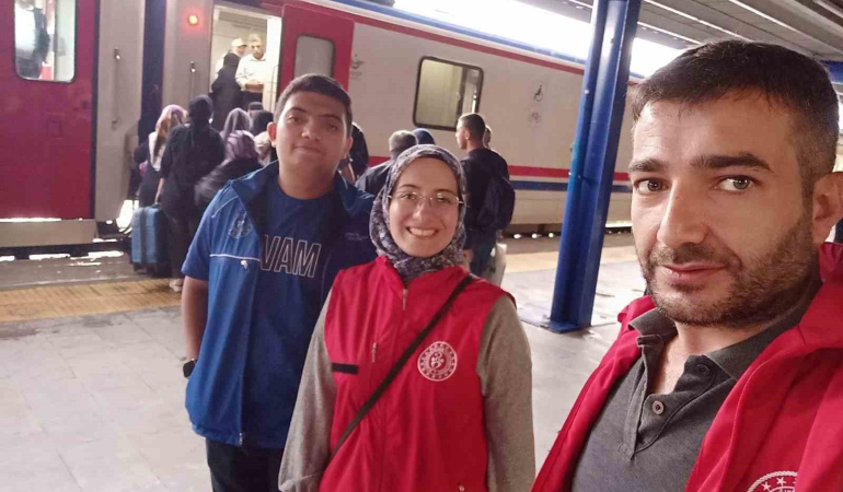 Öğrenci̇lere Sıcak Karşılama