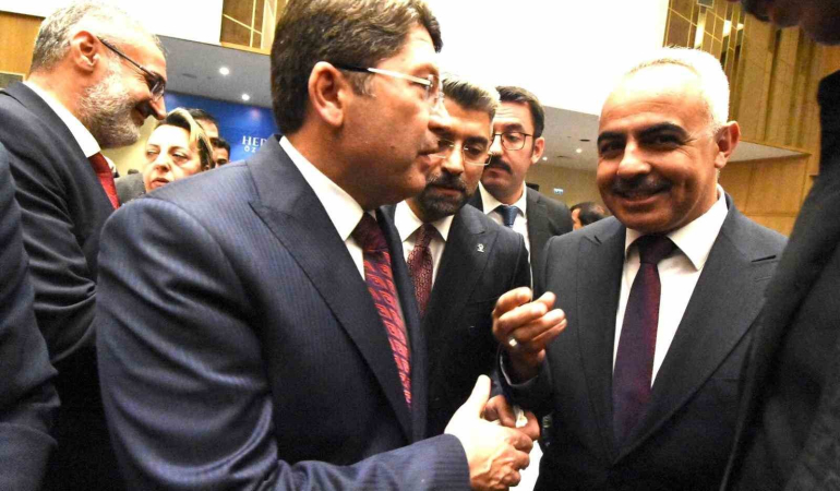 Oltuya Yeni̇ Adalet Sarayı Yapılacak