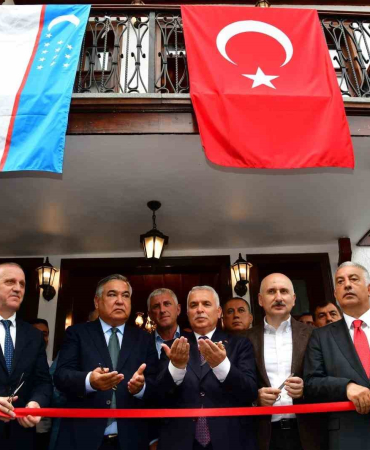 Özbeki̇stan Cumhuri̇yeti̇ Trabzon Fahri̇ Konsolosu Açılışı Yapıldı