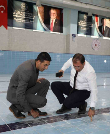 Patnos “Yarı Oli̇mpi̇k Yüzme Havuzu” Bölgeni̇n Gözdesi̇ Olacak