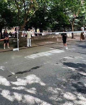 Patnosta Gençler Sosyal Meydanda Buluştu
