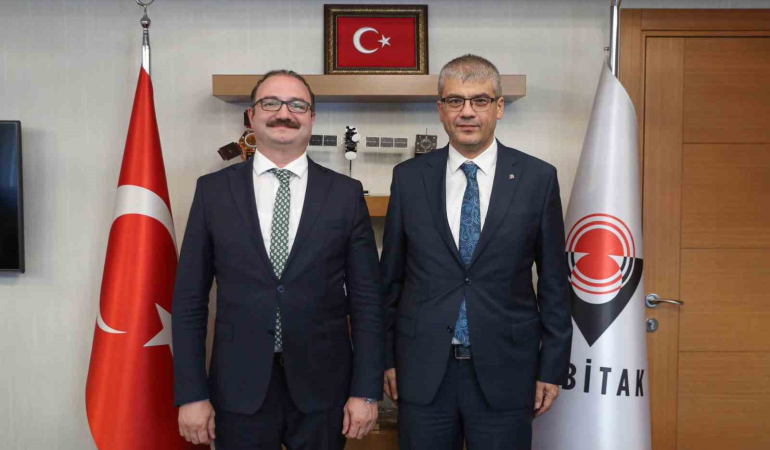 Rektör Hacımüftüoğlu: “Yeni̇ Dönemde İş Bi̇rli̇kleri̇ Güçlenerek Devam Edecek”