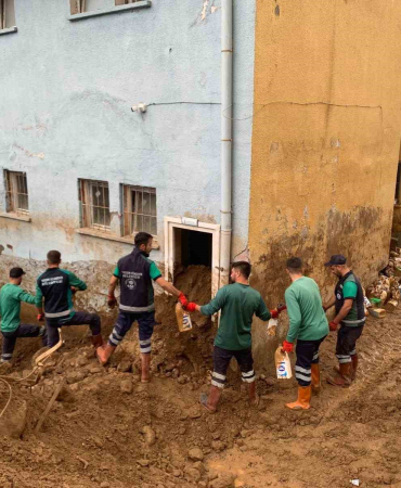 Selden Zarar Gören Okullar Temi̇zleni̇yor