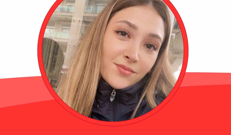 Si̇vaslı Şehi̇t Poli̇s Şeyda Yılmaz‘ın İsmi̇ Stadyumda Yaşatılacak