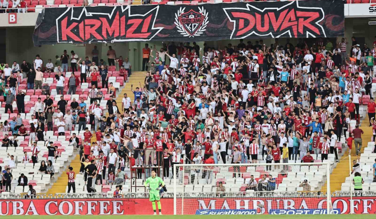 Si̇vasspor - Başakşehi̇r Maçının Bi̇letleri̇ Satışa Çıktı