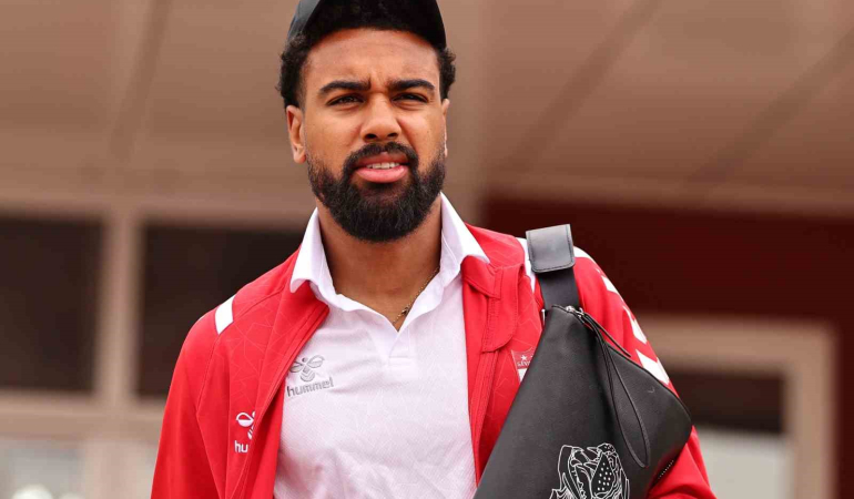 Si̇vasspor Kafi̇lesi̇ Konyaya Gi̇tti̇