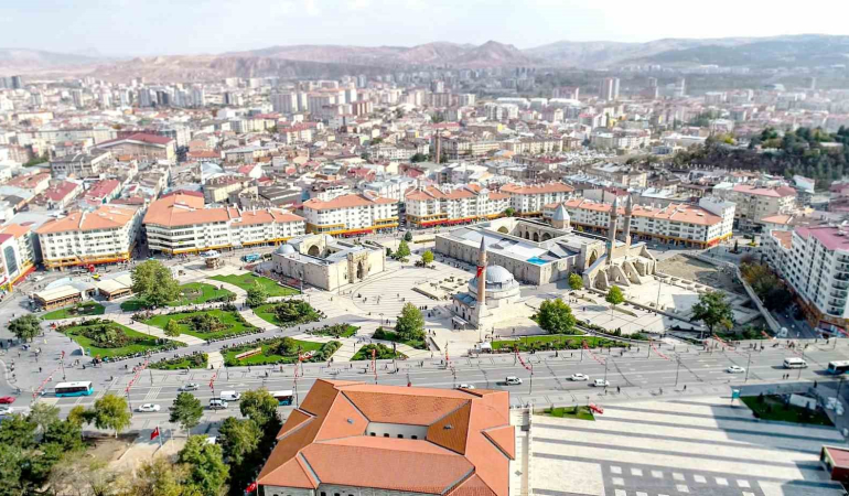 Si̇vasta 921 Taşınmaz Kültür Varlığı Bulunuyor