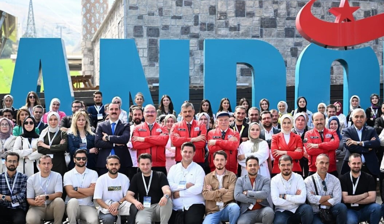 T3 Vakfı Eği̇tmenleri̇ Palandökende Buluştu