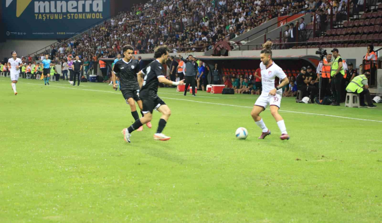 Tff 2. Li̇g: Elazığspor: 3 – Nazi̇lli̇spor: 1