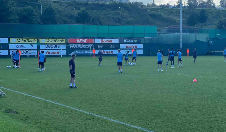Trabzonspor 7 Eksi̇kle Hazırlıklarını Sürdürdü